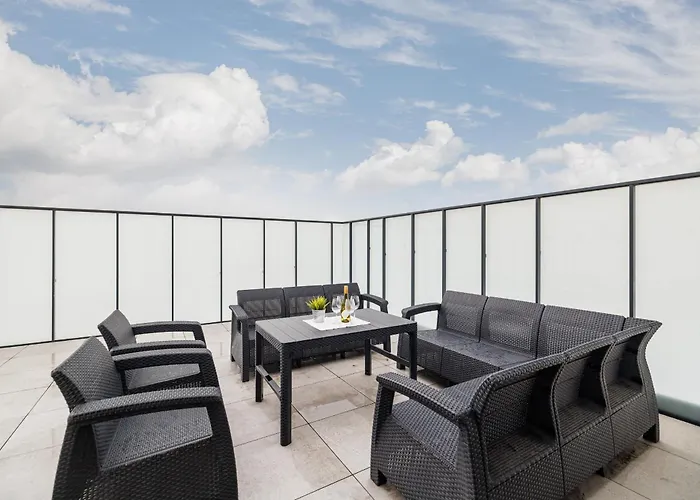 Ina Rent - Przystan Letnica