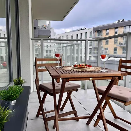 Ina Rent - Przystan Letnica גדנסק