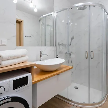 Ina Rent - Przystan Letnica * Gdansk