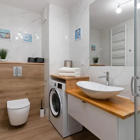 Ina Rent - Przystan Letnica Apartment *